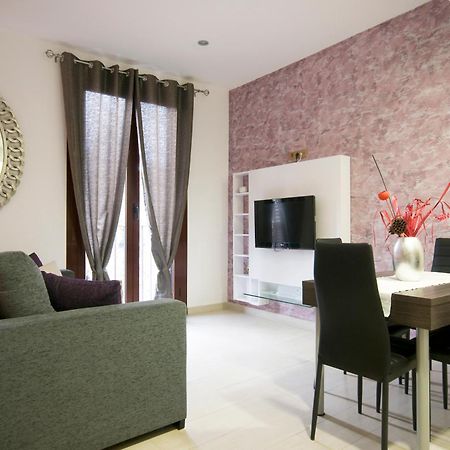 Aparthotel Rambla108 Барселона Екстериор снимка