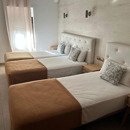 Aparthotel Rambla108 Барселона Екстериор снимка